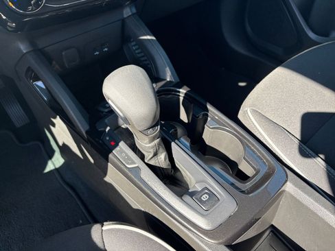 Used 2025 Chevrolet TrailBlazer LT image 39