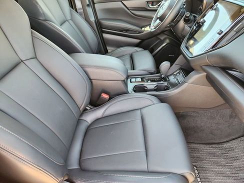Used 2025 Subaru Ascent Bronze Edition image 14