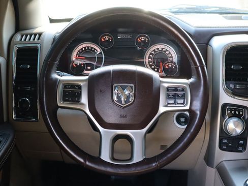 Used 2017 RAM 1500 Laramie w/ Convenience Group image 18