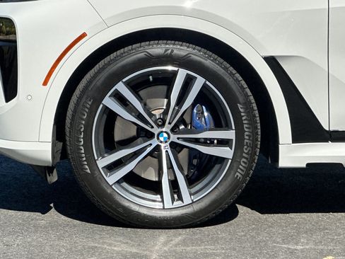 Used 2024 BMW X7 M60i AWD/4WD image 39