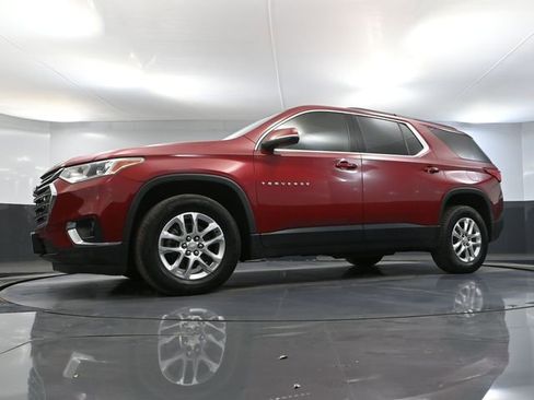 Used 2021 Chevrolet Traverse LT FWD image 57