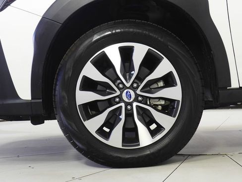 Used 2023 Subaru Outback Touring XT image 5