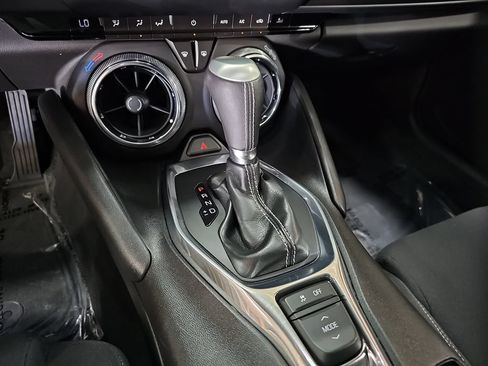 Used 2017 Chevrolet Camaro LT RWD image 15