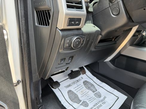 Used 2019 Ford F450 Platinum w/ Platinum Ultimate Package AWD/4WD image 8