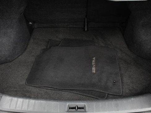 Used 2014 Nissan Sentra SV FWD image 18
