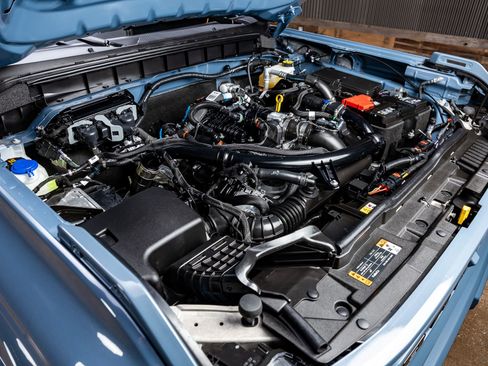 Used 2025 Ford Bronco Outer Banks image 41