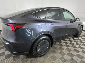 Used 2026 Tesla Model Y 2WD video 2