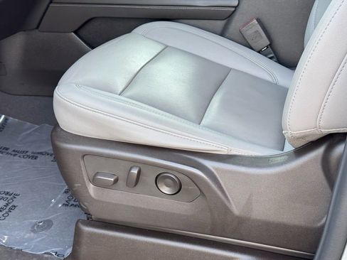 Used 2024 Chevrolet Tahoe LT image 26