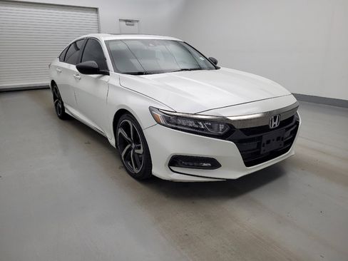 Used 2018 Honda Accord Sport image 13