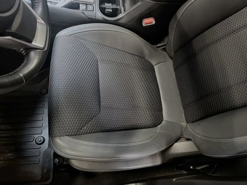 Used 2022 Subaru Forester Premium AWD/4WD image 18