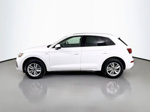 Certified 2023 Audi Q5 2.0T Premium w/ Convenience Package image 2
