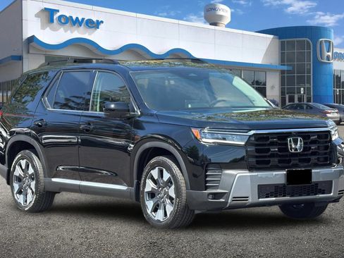 New 2026 Honda Pilot Touring image 1