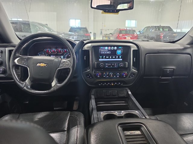 Used 2017 Chevrolet Silverado 1500 LTZ Z71 w/ LTZ Plus Package AWD/4WD image 4