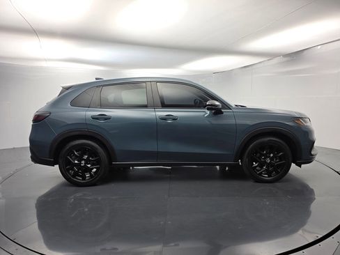 Used 2024 Honda HR-V Sport image 3