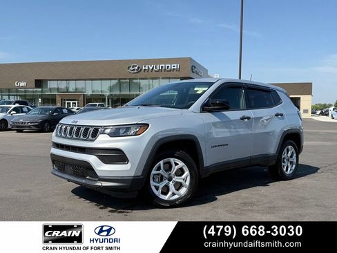 Used 2025 Jeep Compass Sport AWD/4WD image 1