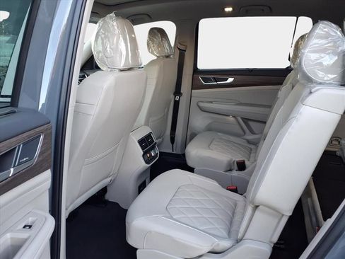 New 2026 Volkswagen Atlas SEL Premium R-Line AWD/4WD image 10