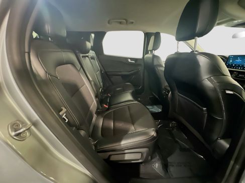 Used 2024 Ford Escape SE FWD image 20