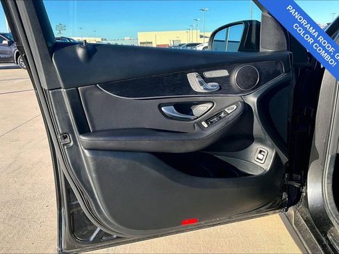 Used 2020 Mercedes-Benz GLC 300 4MATIC image 24