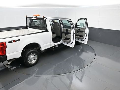 Used 2020 Ford F250 XL w/ Power Equipment Group AWD/4WD image 25