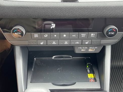 Used 2026 Subaru Outback Limited XT AWD/4WD image 14