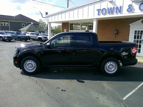 New 2025 Ford Maverick XL image 26