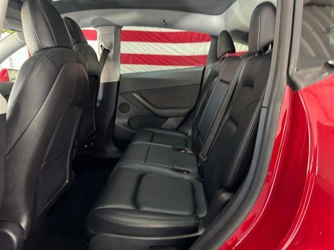 Used 2021 Tesla Model Y Long Range image 11