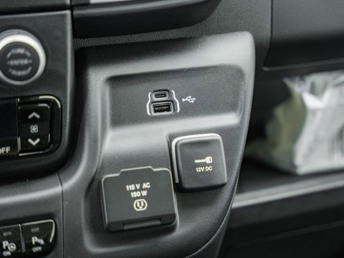 New 2025 RAM ProMaster 3500 w/ Quick Order Package 22G SLT image 23