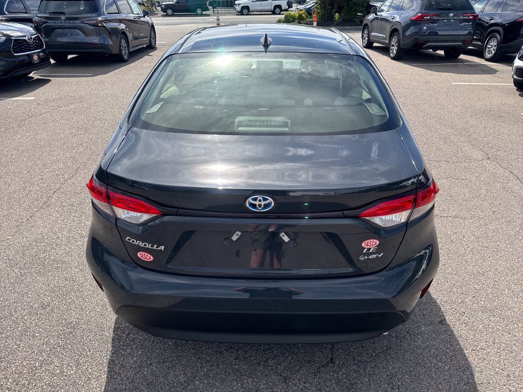 Used 2025 Toyota Corolla LE AWD/4WD image 6