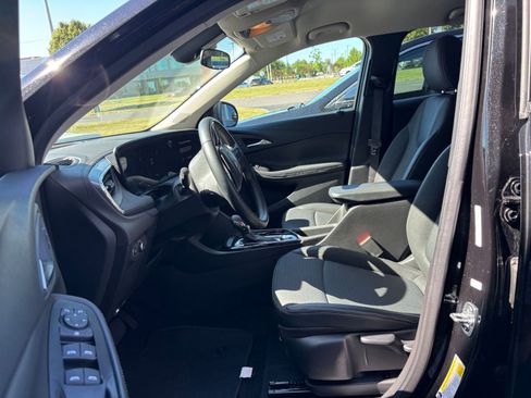 Used 2025 Buick Encore GX Preferred FWD image 25