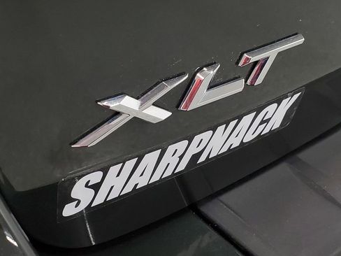 Used 2022 Ford Explorer XLT w/ Equipment Group 202A image 29