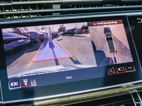 Certified 2025 Audi Q7 2.0T Premium w/ Convenience Package image 27