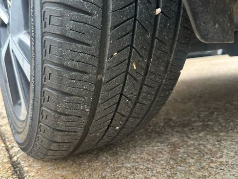 Used 2018 Toyota C-HR image 35