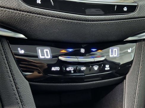 Certified 2024 Cadillac XT6 Luxury image 29