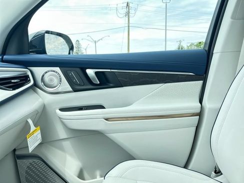 New 2026 Buick Enclave Avenir w/ Super Cruise Package AWD/4WD image 41