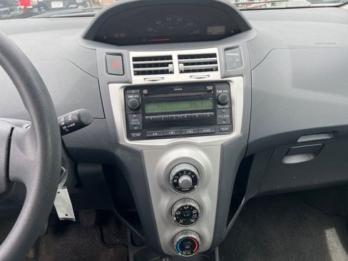 Used 2007 Toyota Yaris 2-Door Hatchback FWD image 21