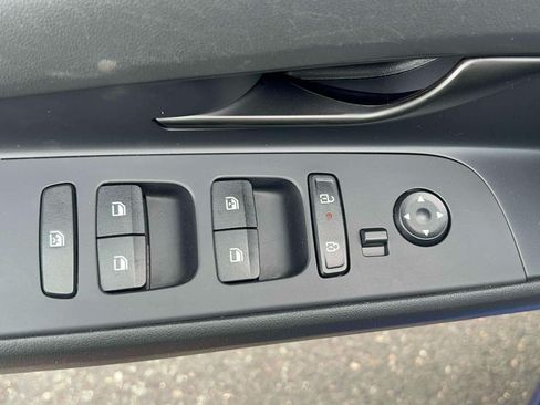 Used 2025 Hyundai Elantra Sport w/ Cargo Package FWD image 22