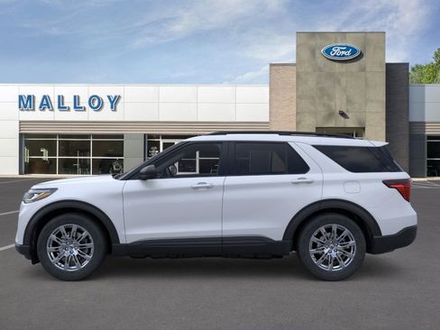 New 2026 Ford Explorer Active w/ Active Comfort Package image 5