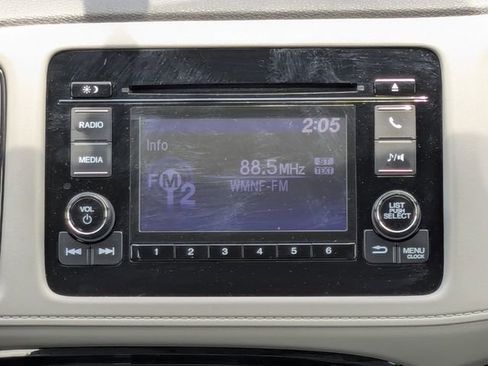 Used 2022 Honda HR-V LX image 18