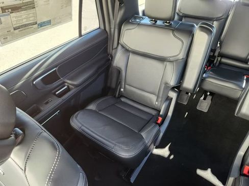 New 2027 Ford Expedition Platinum w/ Stealth Performance Package AWD/4WD image 13