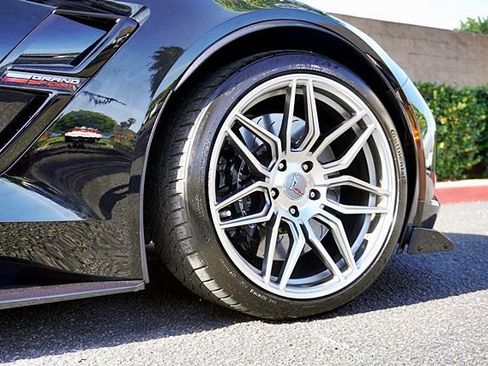 Used 2019 Chevrolet Corvette Grand Sport RWD image 9