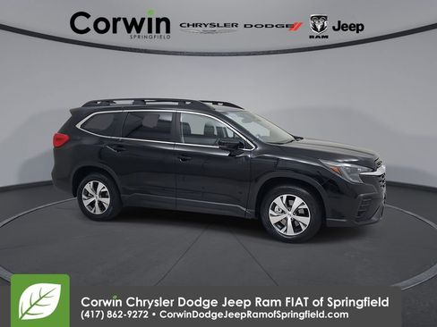 Used 2025 Subaru Ascent Premium AWD/4WD image 1