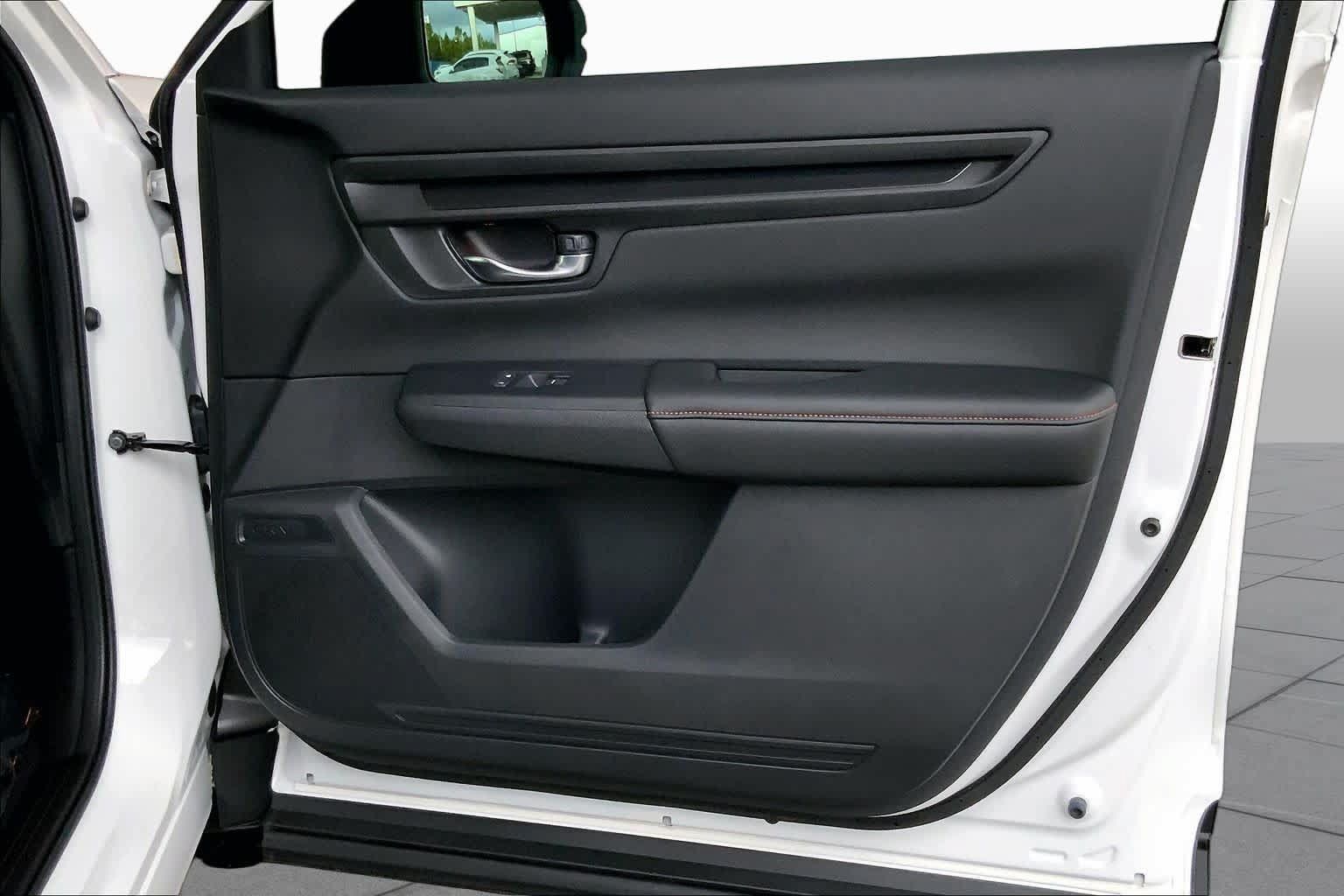 Used 2026 Honda CR-V TrailSport image 23