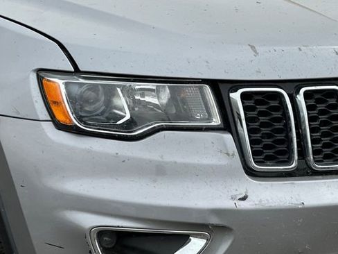 Certified 2020 Jeep Grand Cherokee Laredo w/ Laredo X Package RWD image 11