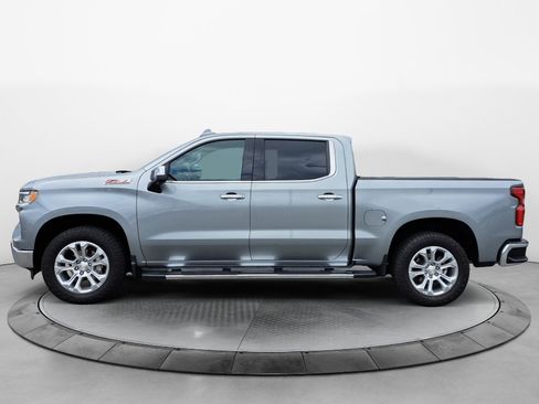 Used 2024 Chevrolet Silverado 1500 LTZ w/ Z71 Off-Road Package AWD/4WD image 4