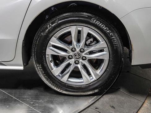 Certified 2025 Toyota Sienna XLE w/ XLE Plus Package AWD/4WD image 11
