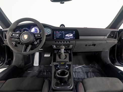 Used 2022 Porsche 911 GT3 RWD image 33