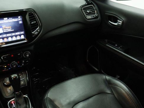 Used 2018 Jeep Compass Limited AWD/4WD image 26