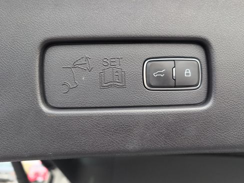 Used 2021 Lincoln Aviator Reserve image 11