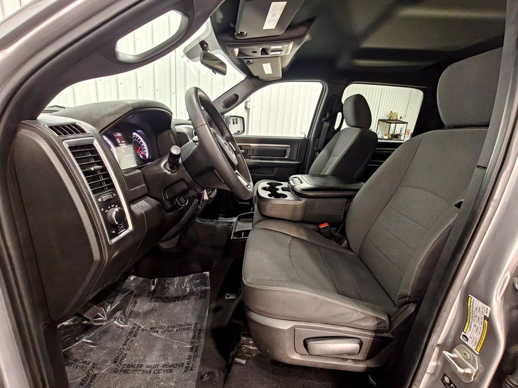 Used 2024 RAM 1500 Warlock AWD/4WD image 25
