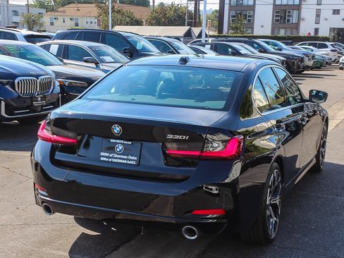 Used 2026 BMW 330i Sedan w/ Convenience Package RWD image 4